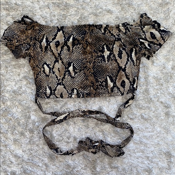 SNAKESKIN DESIGN CROP TOP!!!!!!!!!! - Picture 2 of 2